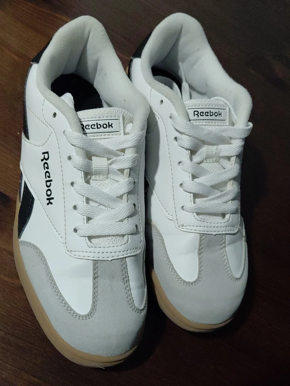 Reebok Men’s White, Gray & Black Low-Top Sneakers